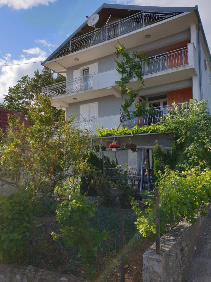Apartments Mima Каштела Экстерьер фото