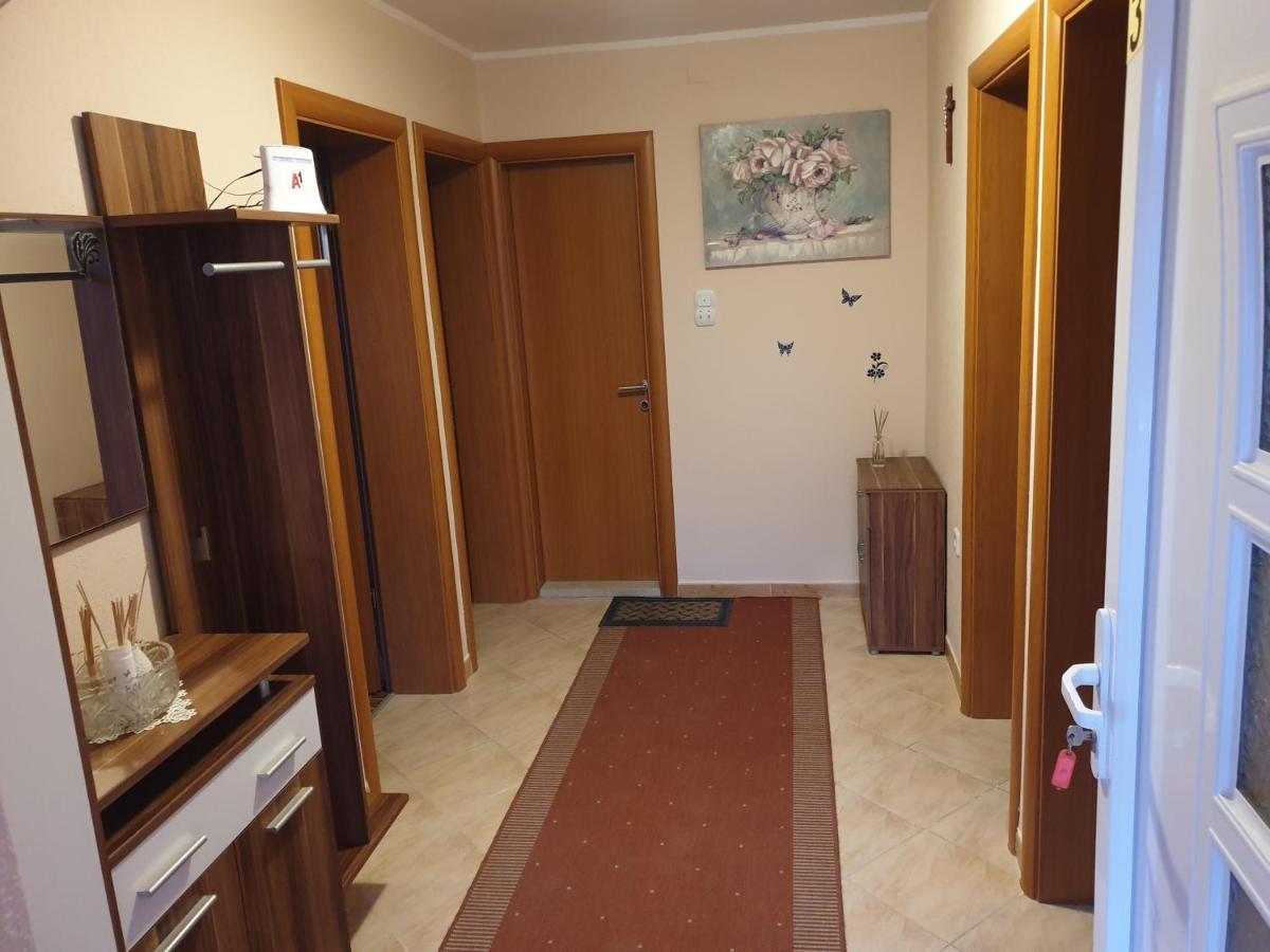 Apartments Mima Каштела Экстерьер фото