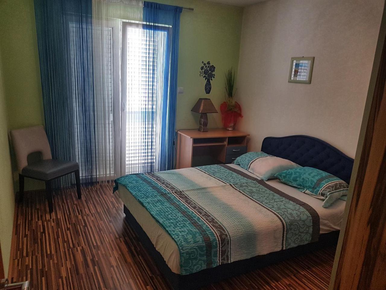 Apartments Mima Каштела Экстерьер фото