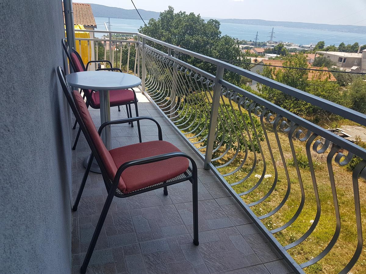 Apartments Mima Каштела Экстерьер фото